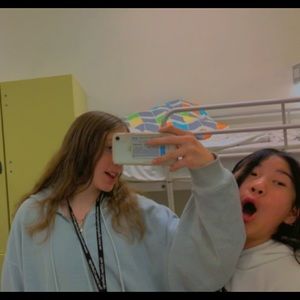 Meet your Posher, Louella